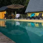 Сasa de vacaciones Vikendica Buzadzija M&n *