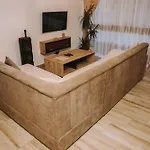 Сasa de vacaciones Vikendica Buzadzija M&n