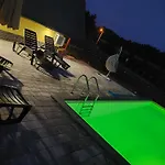Vikendica Buzadzija M&n Сasa de vacaciones