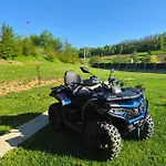 Сasa de vacaciones Vikendica Buzadzija M&n