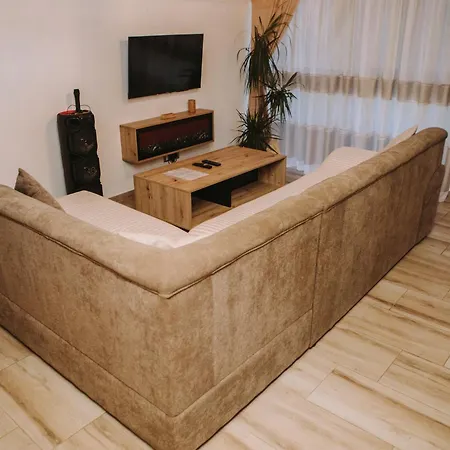 別荘 Vikendica Buzadzija M&n