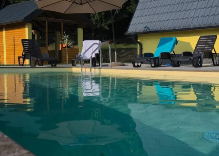 度假居 Vikendica Buzadzija M&n *