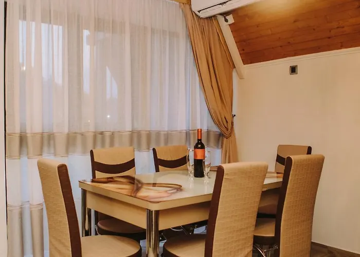 Vikendica Buzadzija M&n 度假居