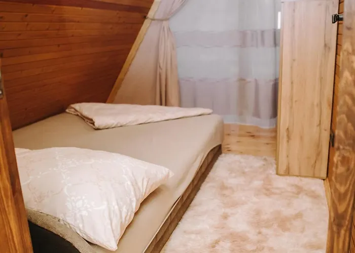 Vikendica Buzadzija M&n 度假居 Piskavica